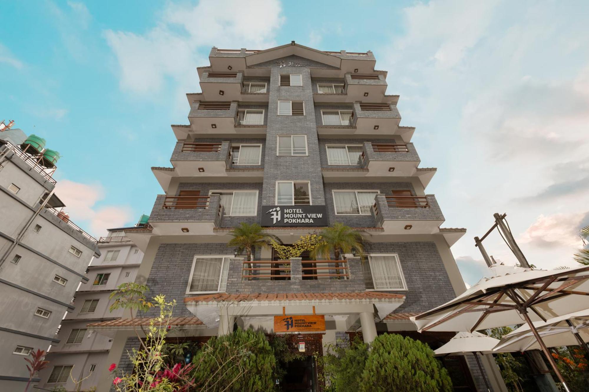 Mount View Pokhara Hotel Bagian luar foto