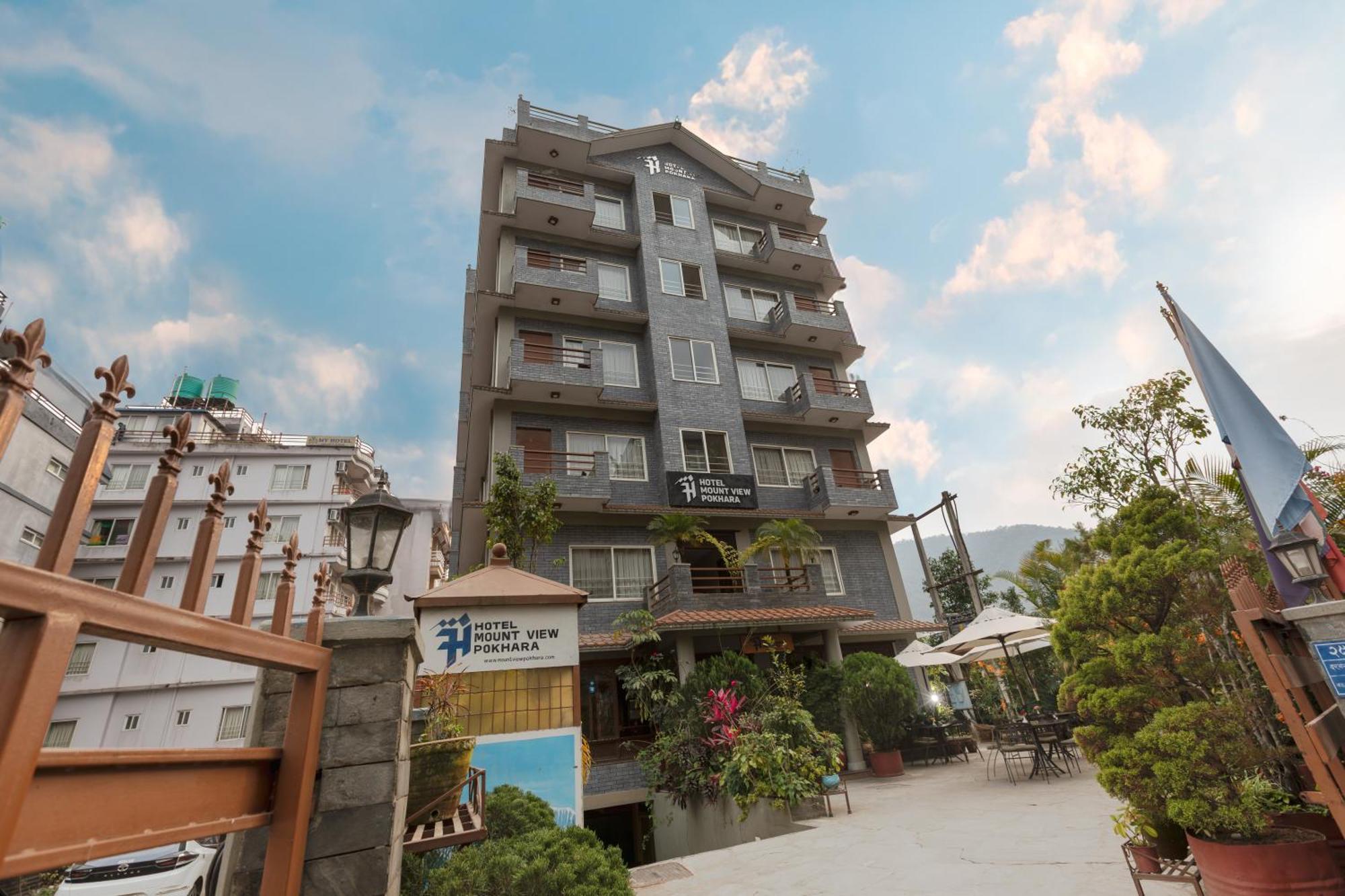 Mount View Pokhara Hotel Bagian luar foto