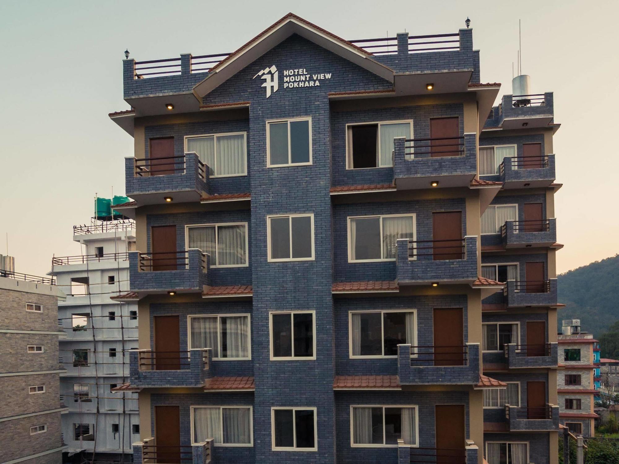 Mount View Pokhara Hotel Bagian luar foto
